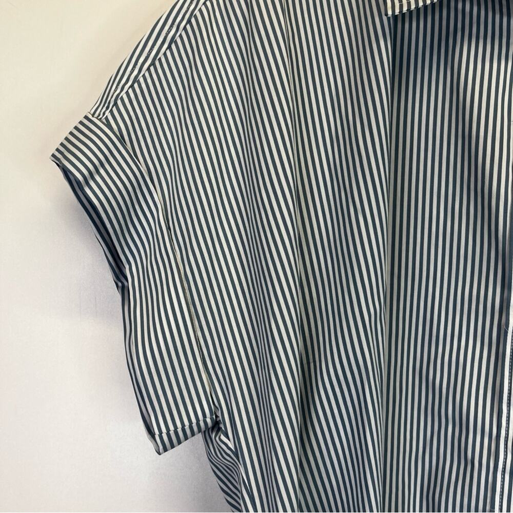 Lauren Ralph Lauren Striped tie front striped shirt - large - Picture 8 of 13